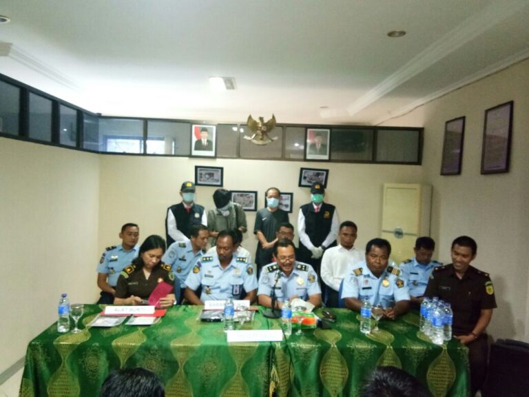 Diduga Salahi Izin Tinggal Dua Orang Asing Jadi Tersangka