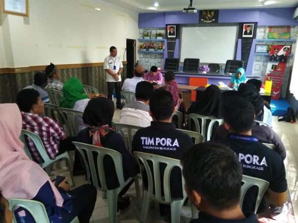 Diawali Oleh Kepala Kantor, Pegawai Imigrasi Bengkalis Jalani Tes Urine