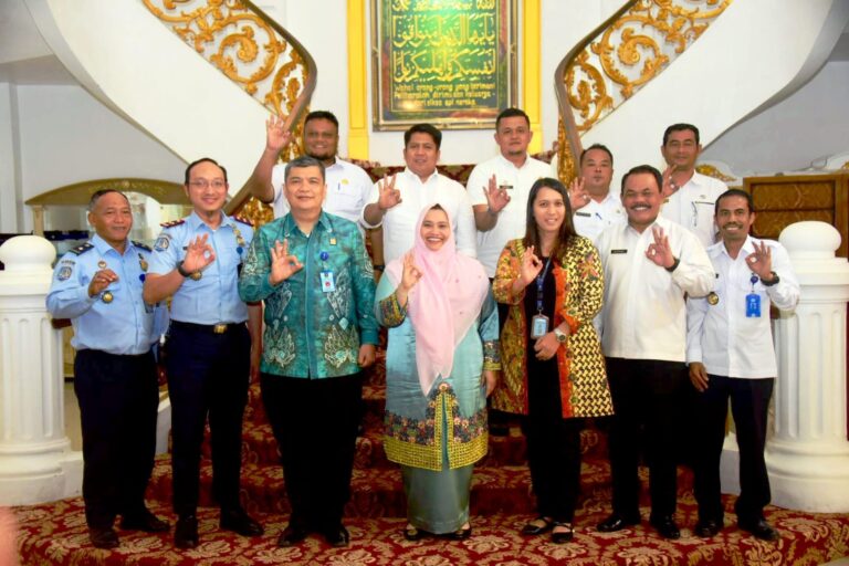 Kadivim Sampaikan Laporan Lintas Batas Internasional di Wilker Kanim Bengkalis Kepada Bupati