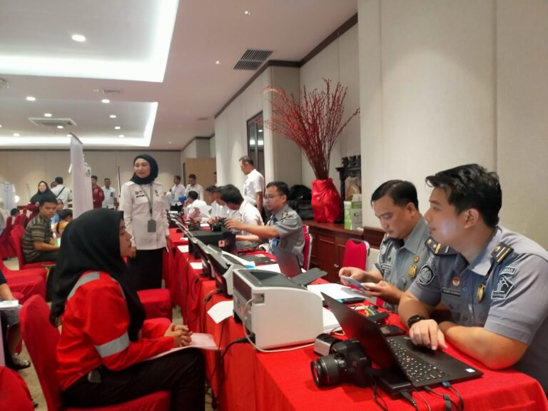 Imigrasi Se-Riau Gelar Eazy Passport di RAPP