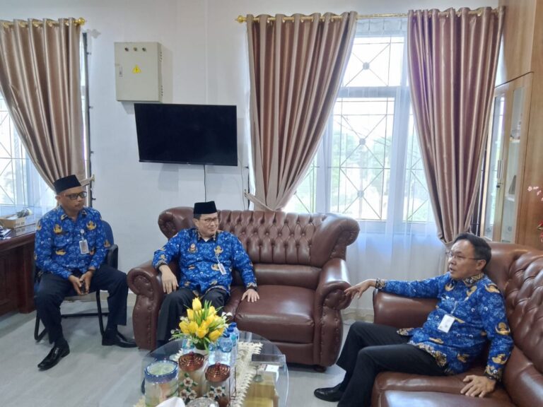 Plt. Kakanim Terima Kunjungan Sekdakab Bengkalis, Bahas Apa Ya?