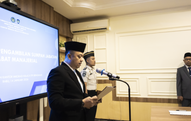 Kakanim Lantik Lima Pejabat Manajerial Pada Kantor Imigrasi Bengkalis