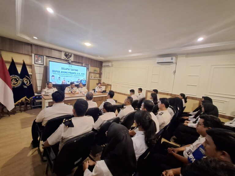 Safari Ramadhan, Kakanwil Imigrasi Riau Tekankan Penguatan Tugas dan Integritas Pegawai