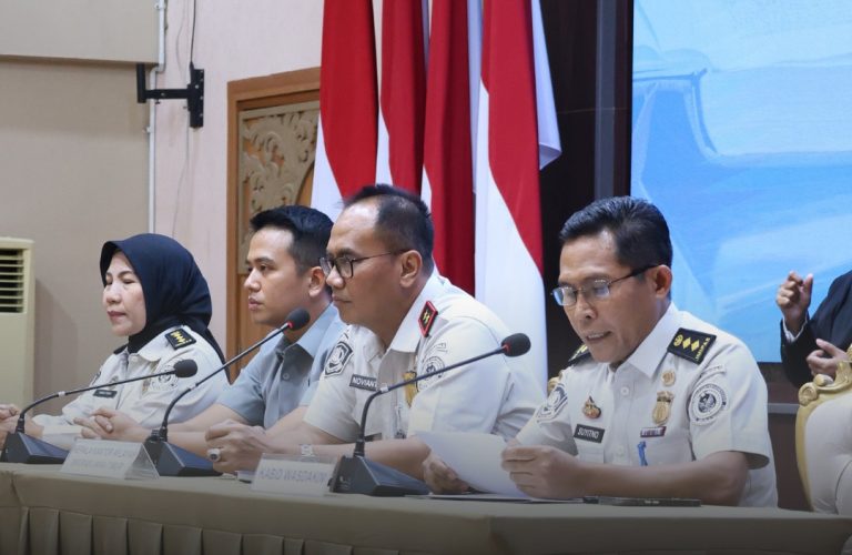 Gunakan Visa Kunjungan untuk Bekerja, Dua WNA Ditangkap di Surabaya