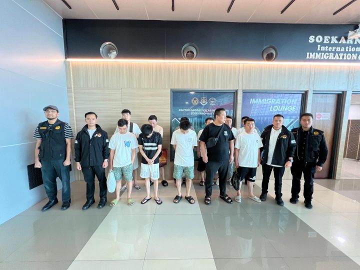 Imigrasi Tangerang Deportasi 19 WNA Pelaku Love Scamming