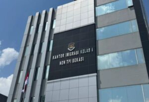 Imigrasi Bekasi Deportasi Bertahap 78 WNA yang Bekerja dengan Izin Tinggal Tak Sesuai